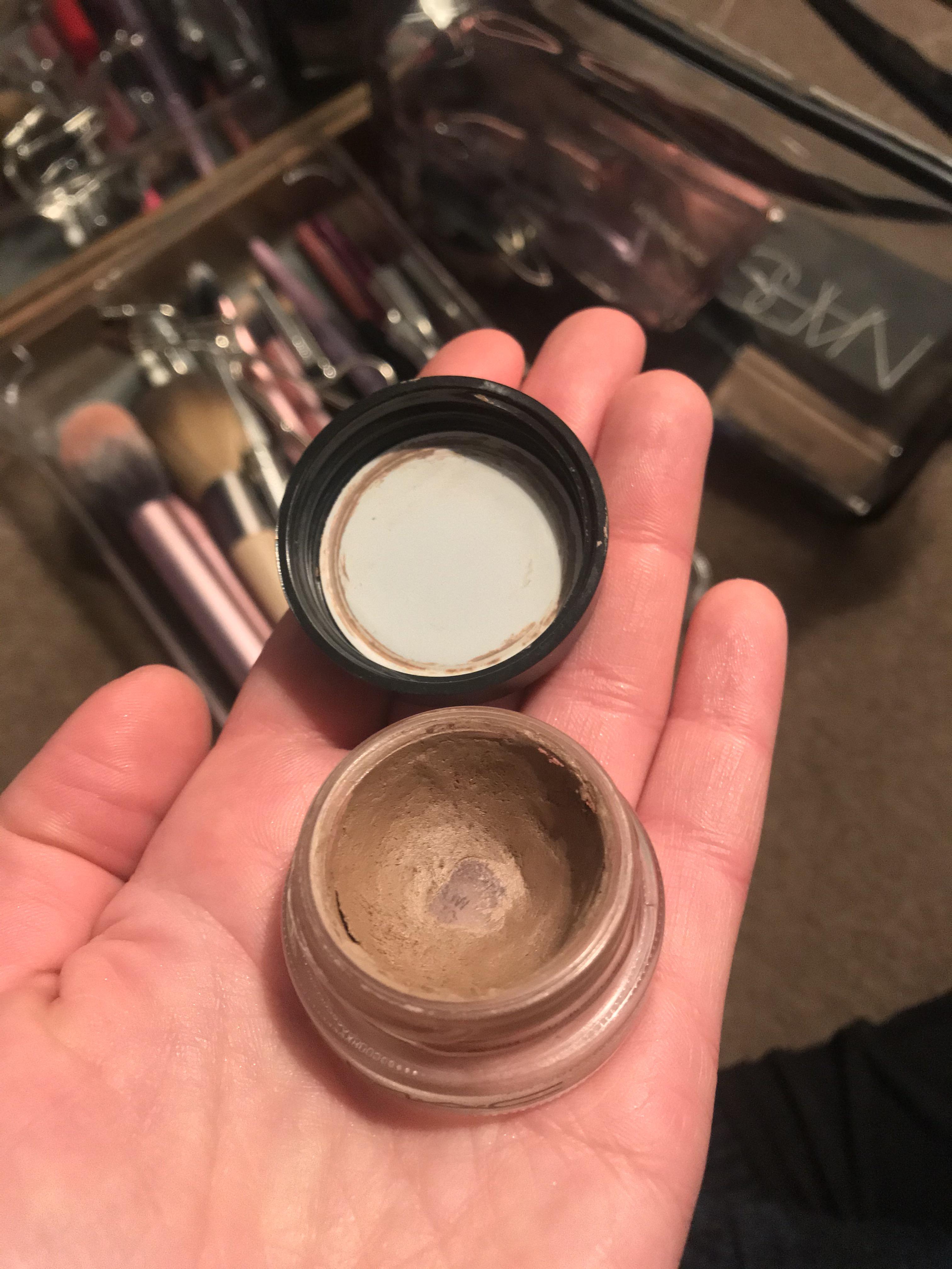 mac paint pot for effect swatches
